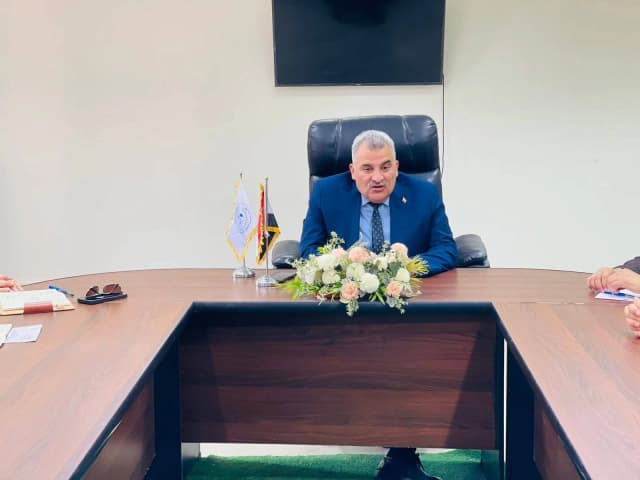 المدير التنفيذي لجهاز حماية وتنمية البحيرات والثروة السمكية يعقد اجتماعًا موسعًا مع مسئولي الاتحاد التعاوني وجمعيات محافظة البحيرة وصيادي بحيرة إدكو والبحر المتوسط